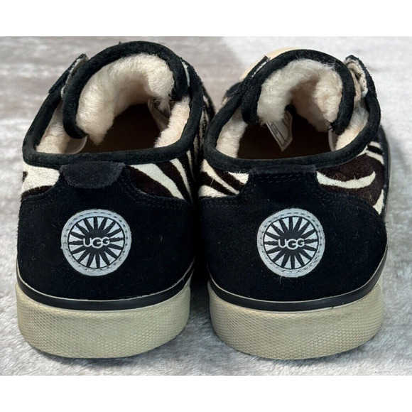 Ugg Laela Exotic Zebra Print Casual Comfort Sneakers Shoes Womens Size 8 - Picture 3 of 7